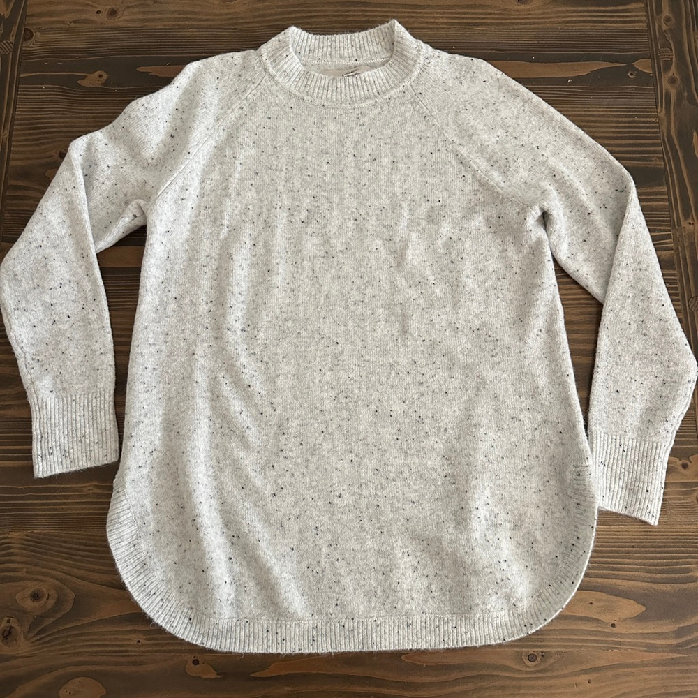Women's LOFT Gray Speckled Crew Neck Sweater Raglan Sleeve Medium